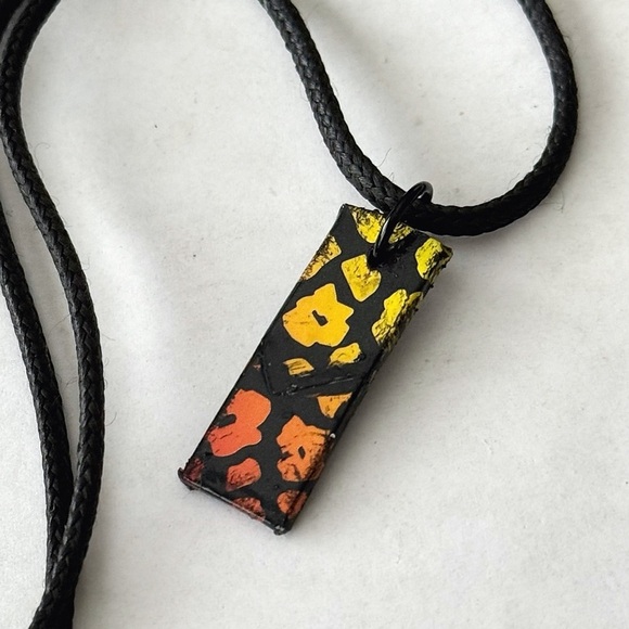 5 For $25💫Psychedelic Tie-Dye Groovy Pendant Necklace - Picture 6 of 6